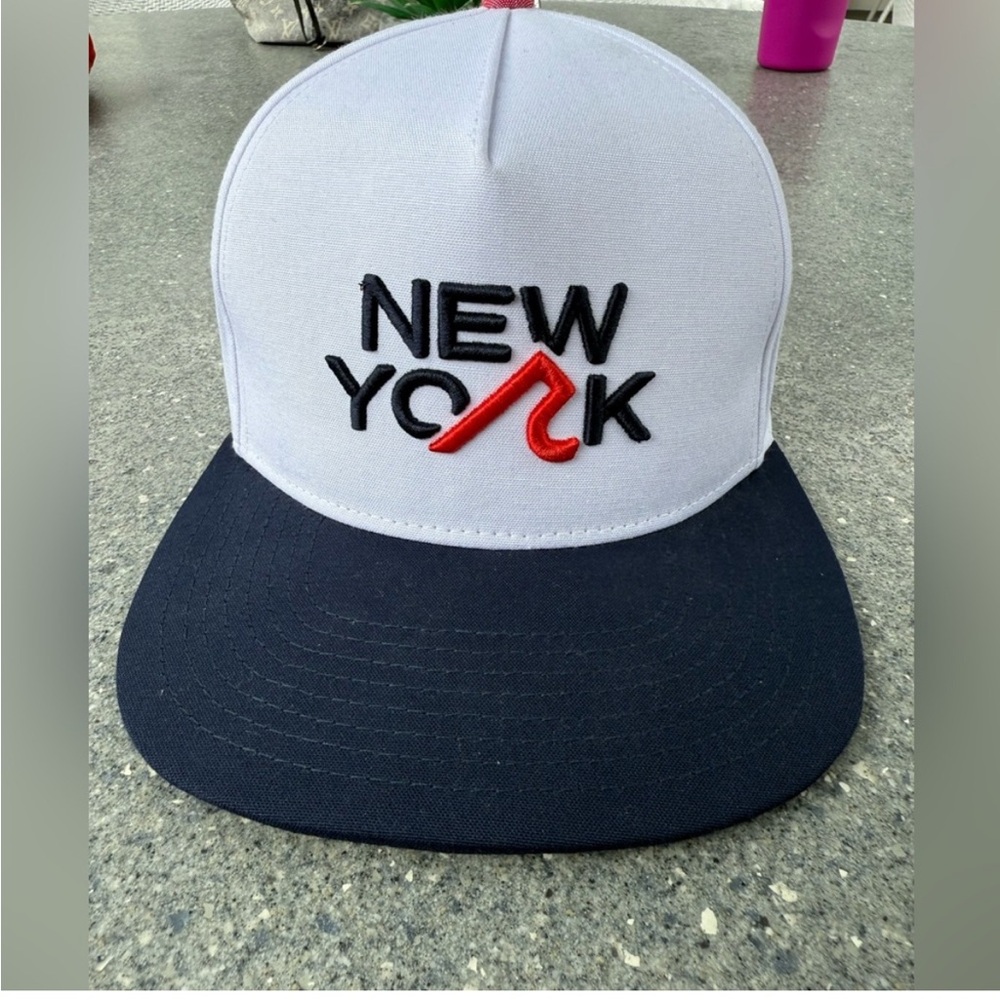 Redvanly “New York” SnapBack NWOT